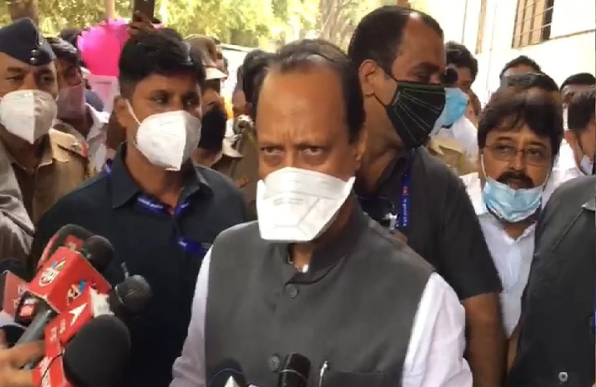 Covid 19: महाराष्ट्रात कठोर निर्बंध लागणार का? अजित पवारांनी दिलं उत्तर, म्हणाले...
