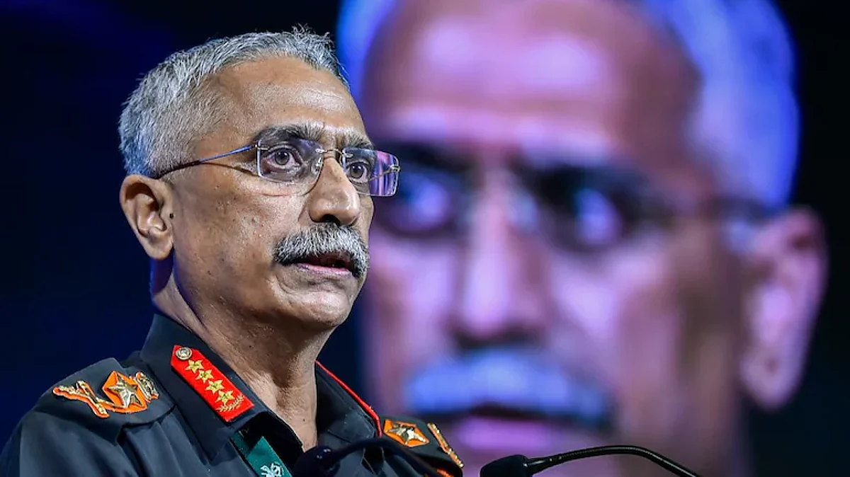 लष्करप्रमुख नरवणेंकडे सोपवण्यात आली मोठी जबाबदारी, नवे CDS नियुक्त होईपर्यंत जुनी व्यवस्था लागू