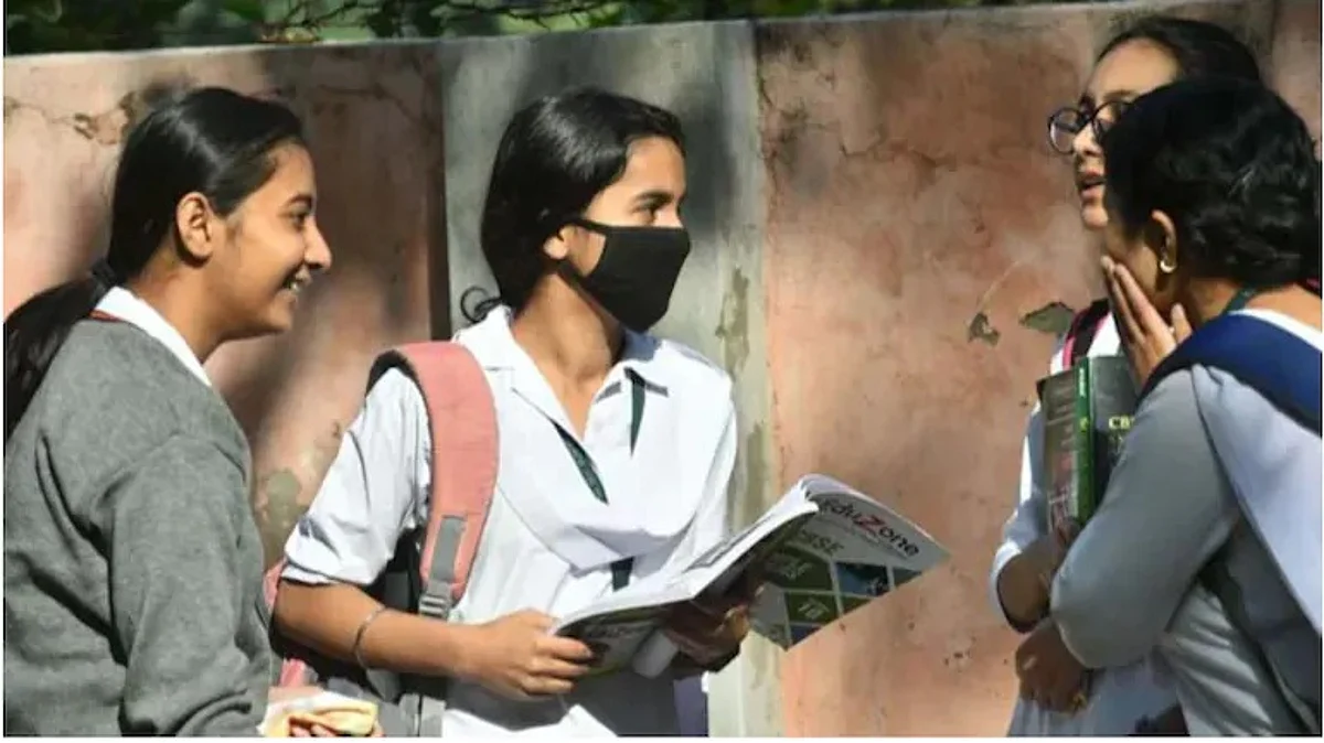 वाढत्या कोरोना संकटामुळे फक्त महाराष्ट्रातच नाही तर देशभरातल्या 'या' राज्यांमध्येही शाळा बंद