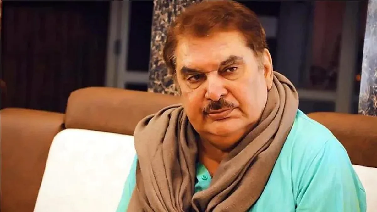अवघ्या 24 तासात अभिनेते रझा मुराद यांना 'स्वच्छता ब्रँड अॅम्बेसेडर' पदावरून हटवलं!
