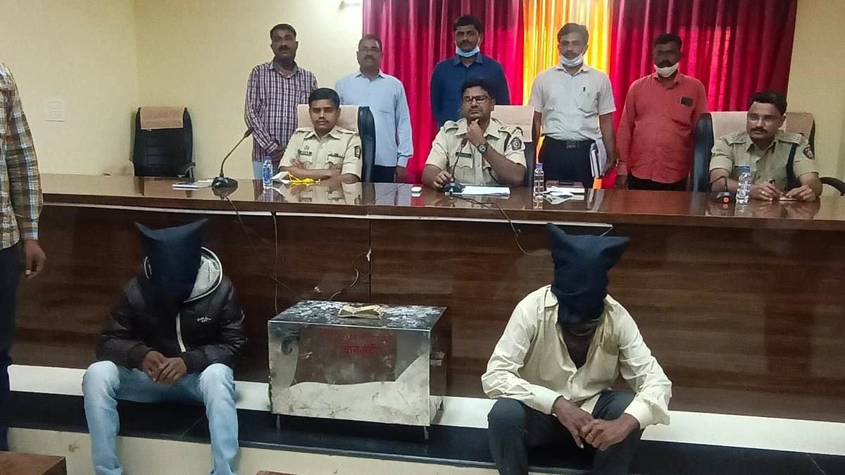 हिंगोली : मंदिरातील दानपेट्या चोरी करणाऱ्यांना पोलिसांनी केली अटक