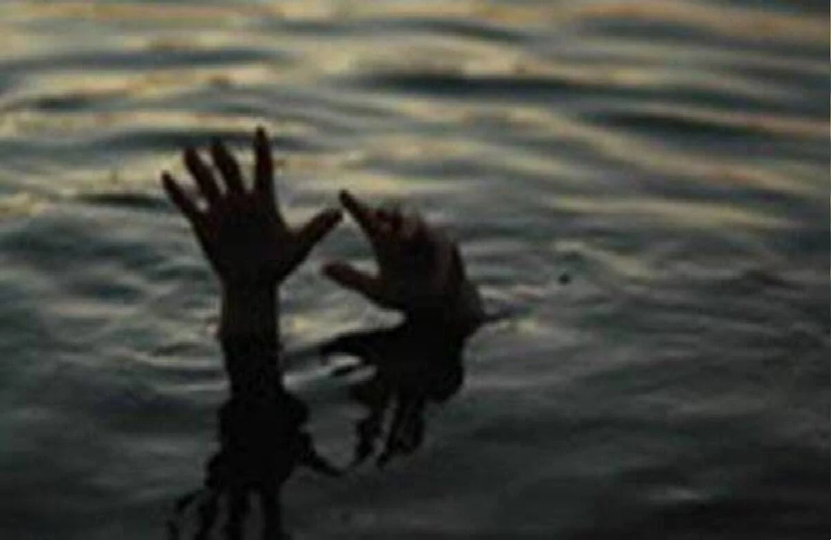 फोटोशूटसाठी तलावाच्या भरावावर गेलेल्या तीन मित्रांचा बुडून मृत्यू, पुण्यातल्या दौंडमधली घटना