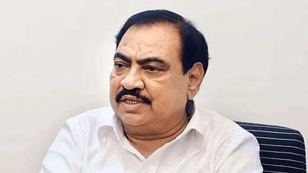 ncp leader eknath khadse who is fed up with back and knee pain is currently taking bee bite therapy