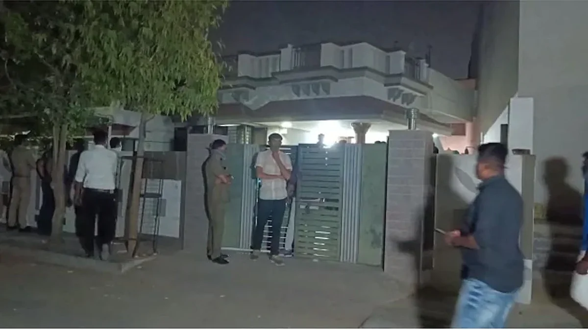 gujarat ahmedabad brutal murder in one family wife son daughter mother in law killed