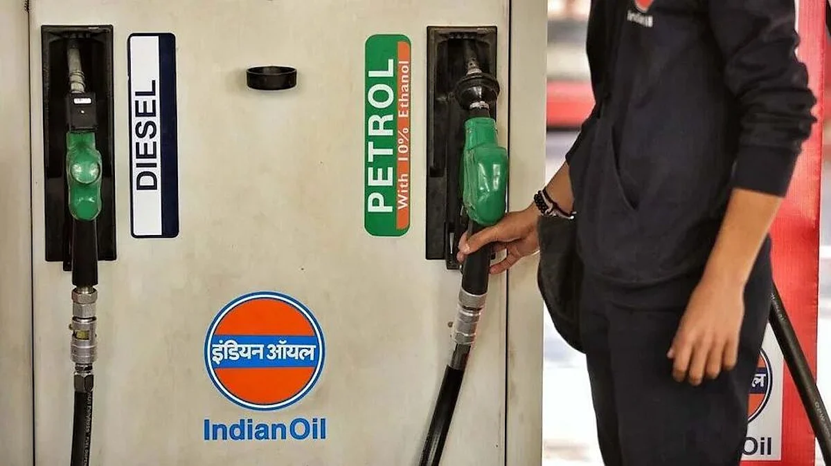 Petrol-Diesel Price Today: मोदी सरकार करतंय तरी काय?, 12 दिवसात पेट्रोल-डिझेल 8.40 रुपयांनी महागलं
