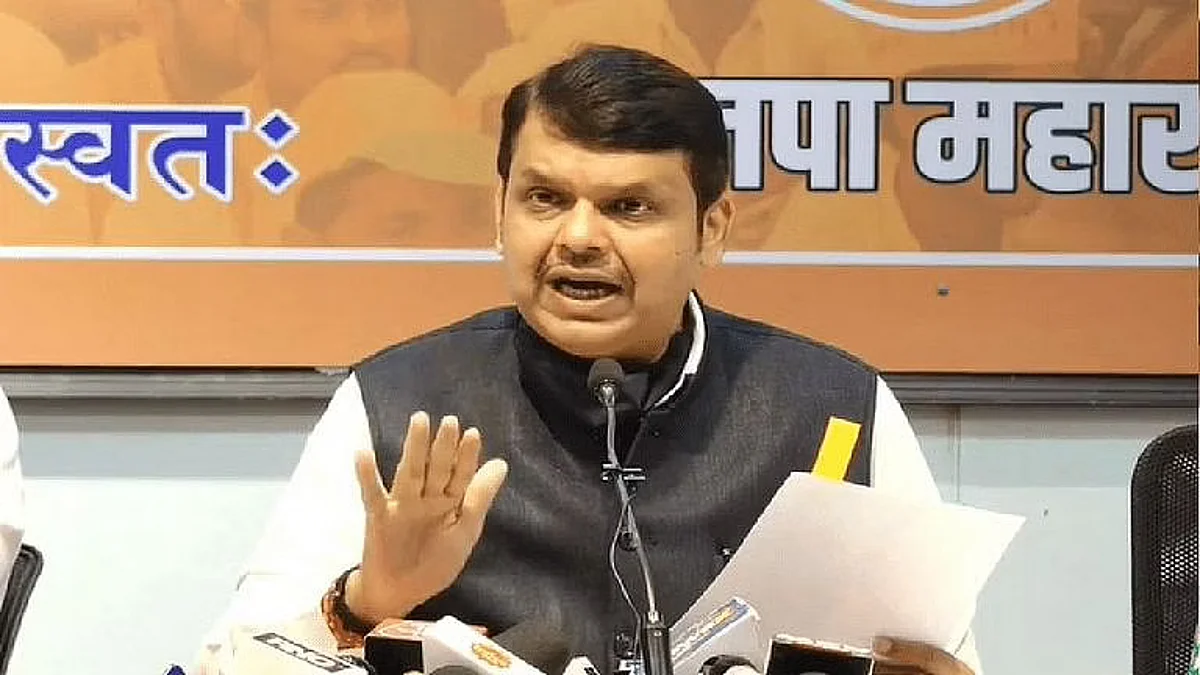 Devendra Fadnavis: 'पोलीस बदली घोटाळा, इंग्रजांचं राज्य..', फडणवीस ठाकरे सरकारवर संतापले