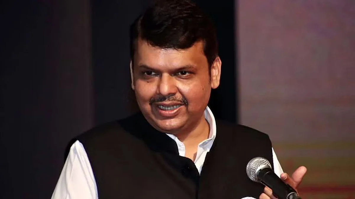 'अराजकता माजली आहे...', फडणवीसांनी ठाकरे सरकारची थेट 'यांच्याकडे' केली तक्रार