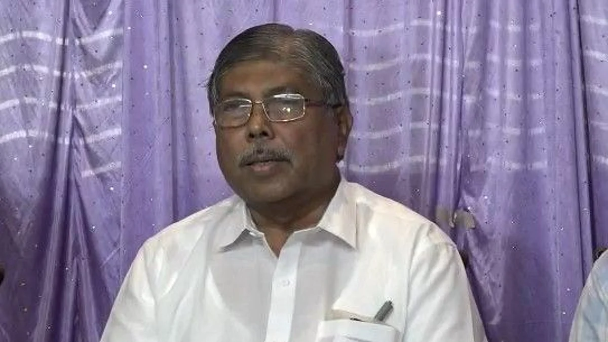 देशमुख-मलिकांवर कारवाई झाली पवार दिल्लीत गेले नाहीत,राऊतांवर एवढं प्रेम का?- चंद्रकांत पाटील