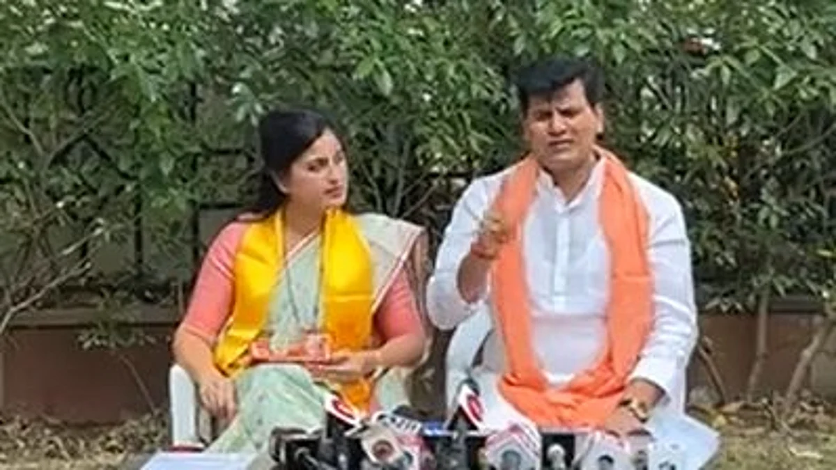 MP Navneet Rana: CM ठाकरेंची सभेच्या दिवशीच 'इथे' करणार हनुमान चालीसा पठण: राणा