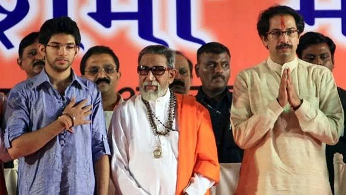 संकटात सापडल्यानंतरच शिवसेनेला बाळासाहेबांची आठवण येते - मनसेची बोचरी टीका