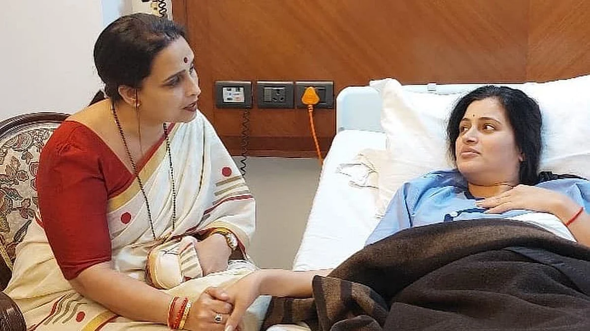 नवनीत राणांच्या भेटीनंतर चित्रा वाघांचं ट्विट, रावणाचं नाव घेत ठाकरे सरकारवर टीका