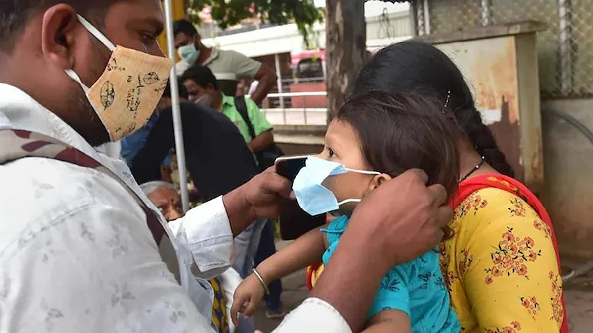 'कोरोना वाढतोय, मास्क वापरा'; ठाकरे सरकारचं जनतेला आवाहन, 'त्या' पत्रात काय म्हटलंय?