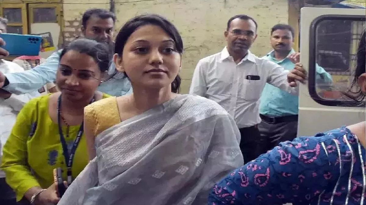 Ketaki Chitale ला कोणत्या आधारावर अटक केली? केंद्रीय महिला आयोगाने मागितलं उत्तर