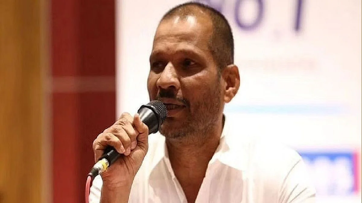 Rajya sabha election bjp mla laxman jagtap left from ambulance to mumbai