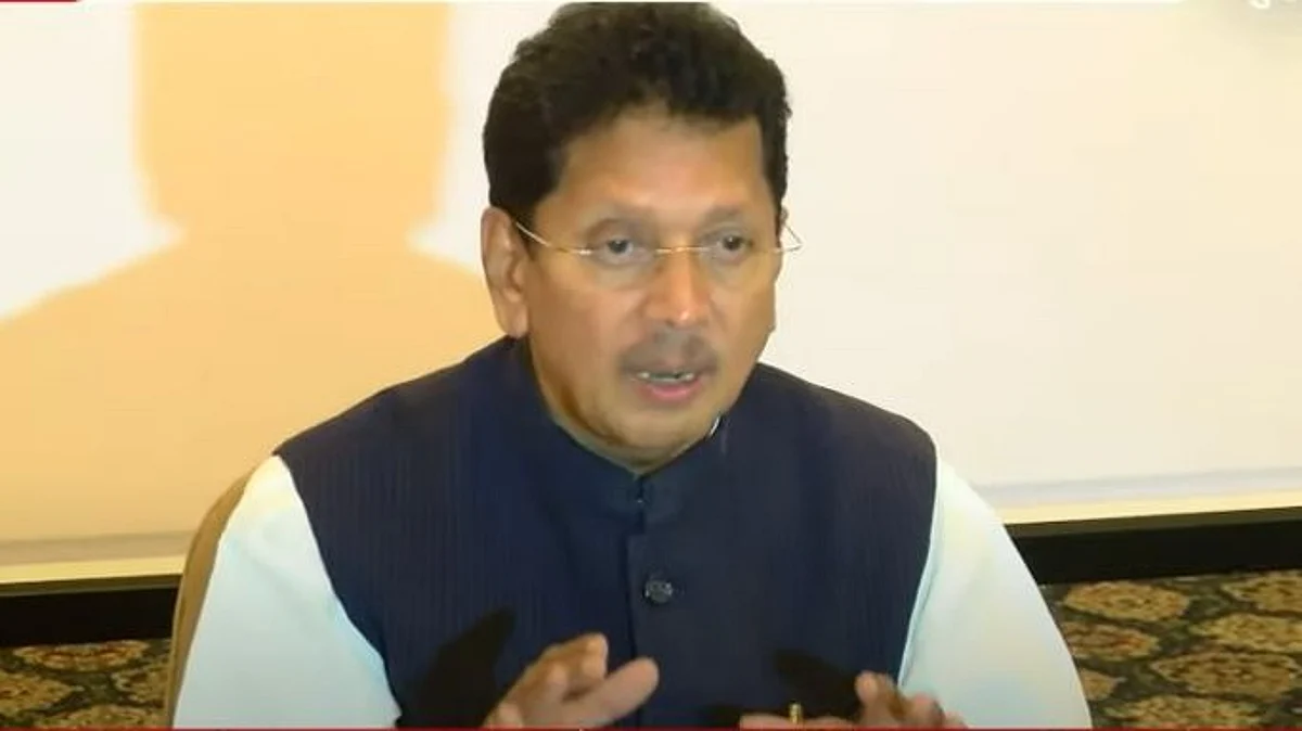 News of Shinde group celebrating after Uddhav Thackeray's resignation is false says deepak kesarkar