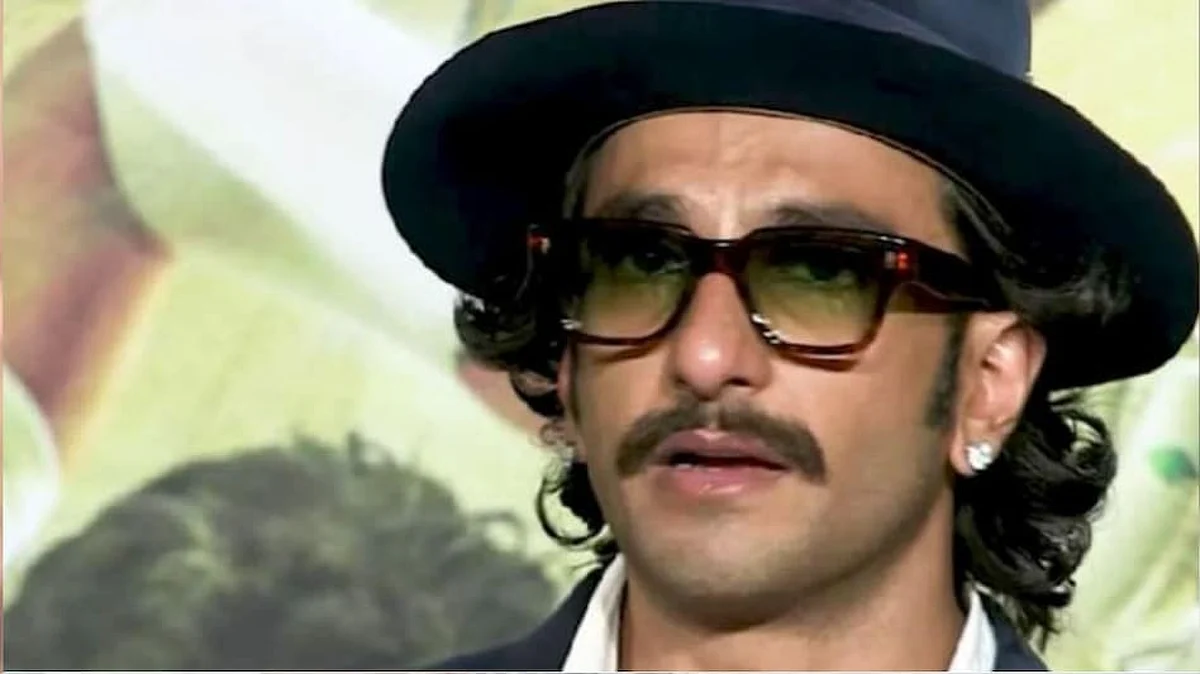 Ranveer Sing Nude Photo Shoot Controversy Mumbai Fir IPC Section