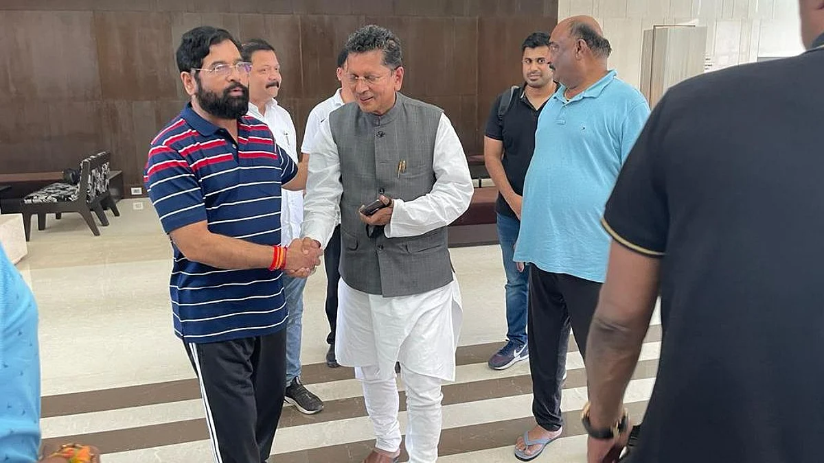 Shivsena Leader Arvind Sawant Criticized Shivsena Rebel MLAs