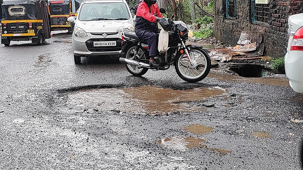 Potholes in Kalyan, Dombivali, Ambernath and Titwala