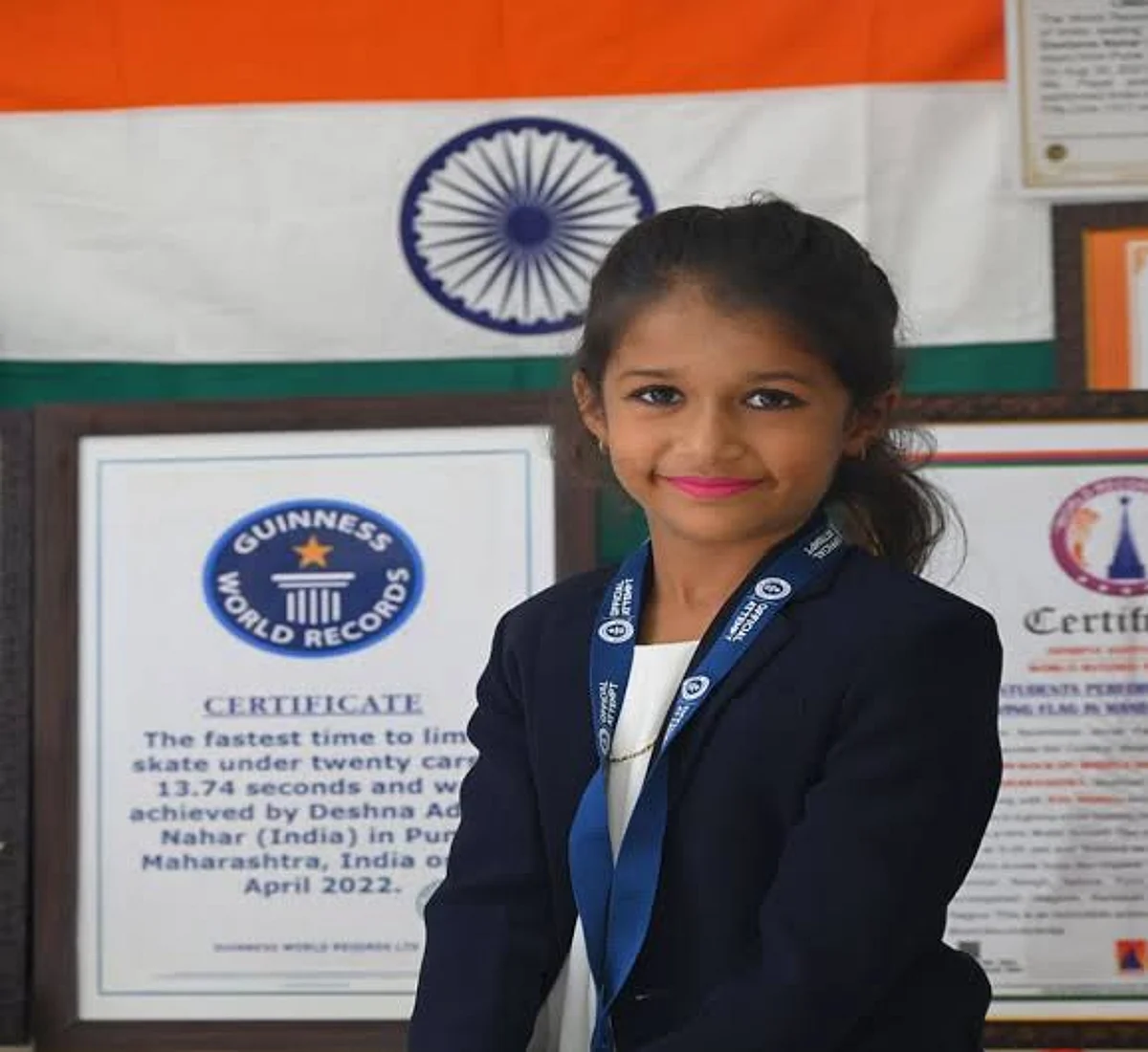 Deshna nahar 7 years world record holder in limbo sketing