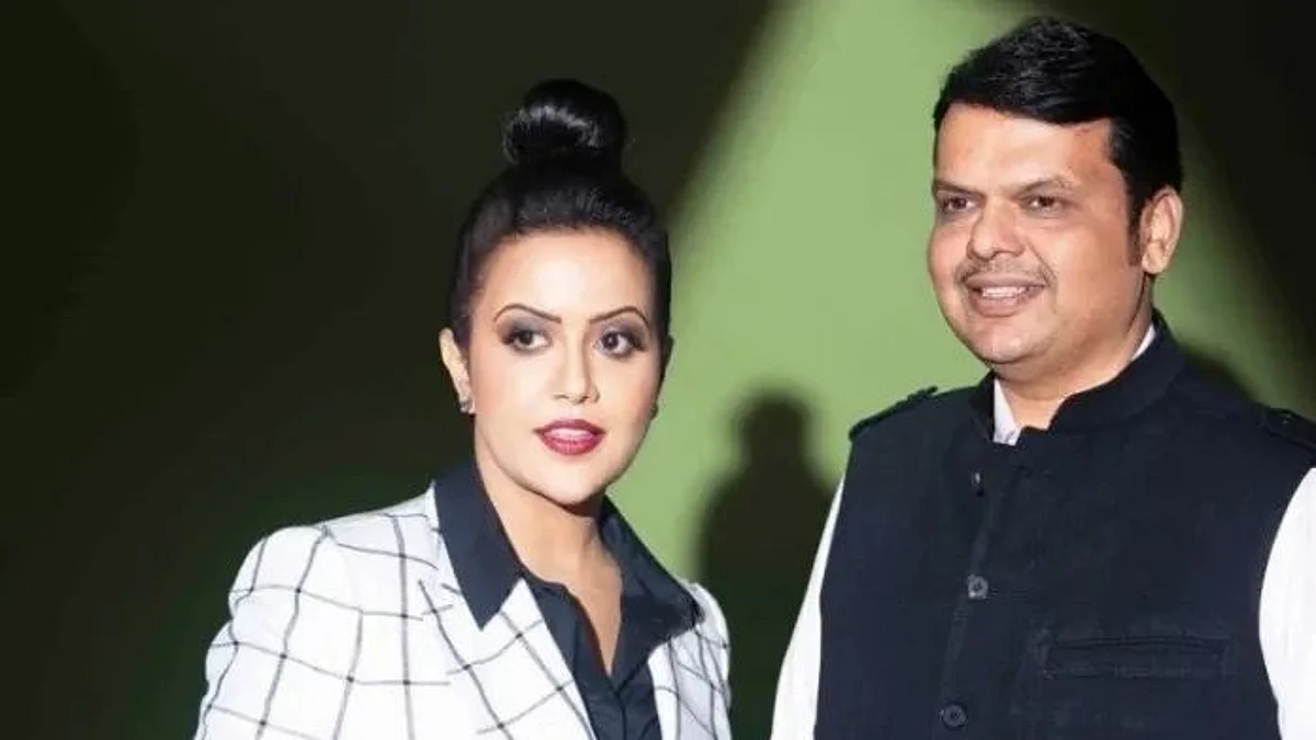 what Amruta fadnavis Said in Bus Bai Bus serial