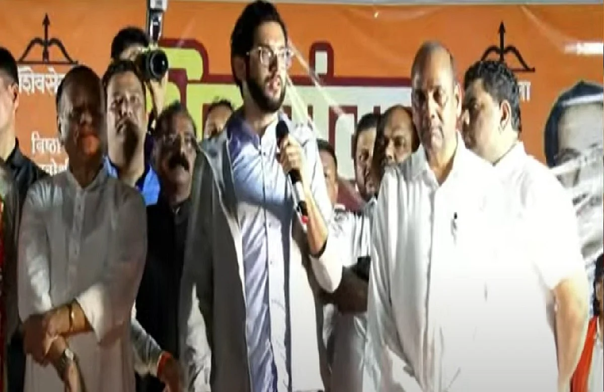 Shivsena Leader Aditya Thackeray Criticized CM Eknath Shinde About Foxconn