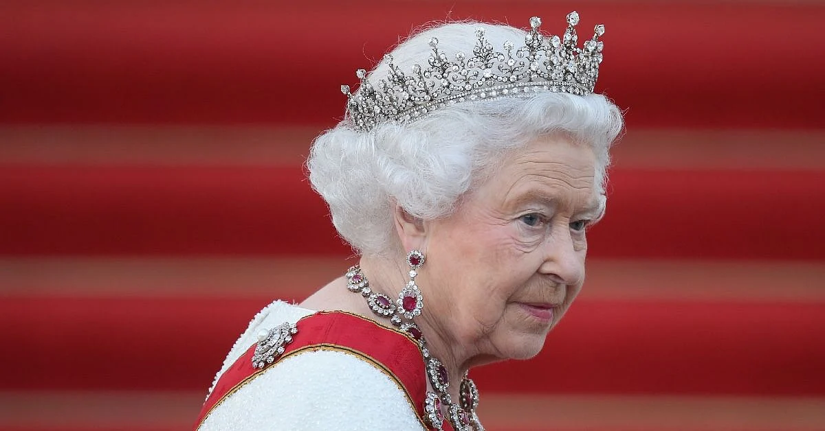 Doctors are concerned about the health of Britain's Queen Elizabeth