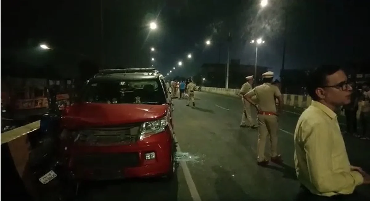 Four of a family were killed when a speeding SUV collided with three bikes in Nagpur, falling 70 feet from a flyover.