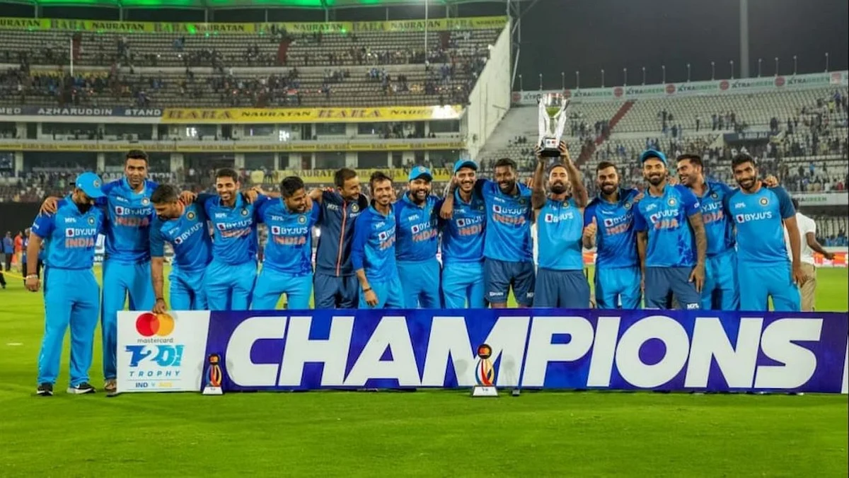 विश्वचषकापूर्वी भारतीय संघाची गाडी रुळावर; पाकिस्तानचा विक्रम मोडत गाठलं अव्वल स्थान