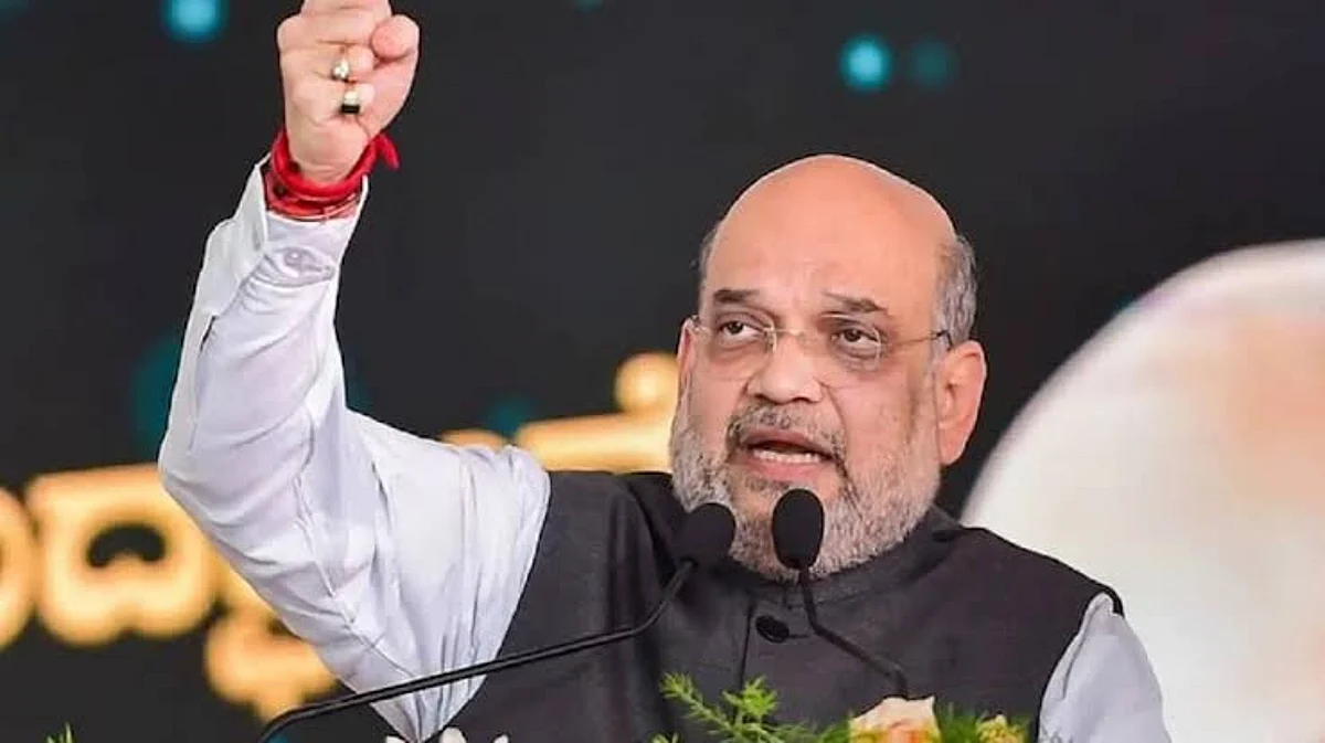 विदेशी टी शर्ट घालून भारत जोडायला निघाले; अमित शाहांचा राहुल गांधींवर निशाणा