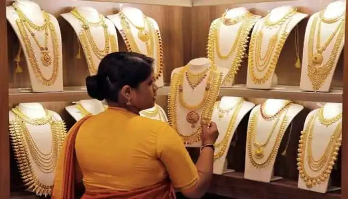 A record of buying gold and silver in Pune, jewellery worth 150 crores was bought in one day