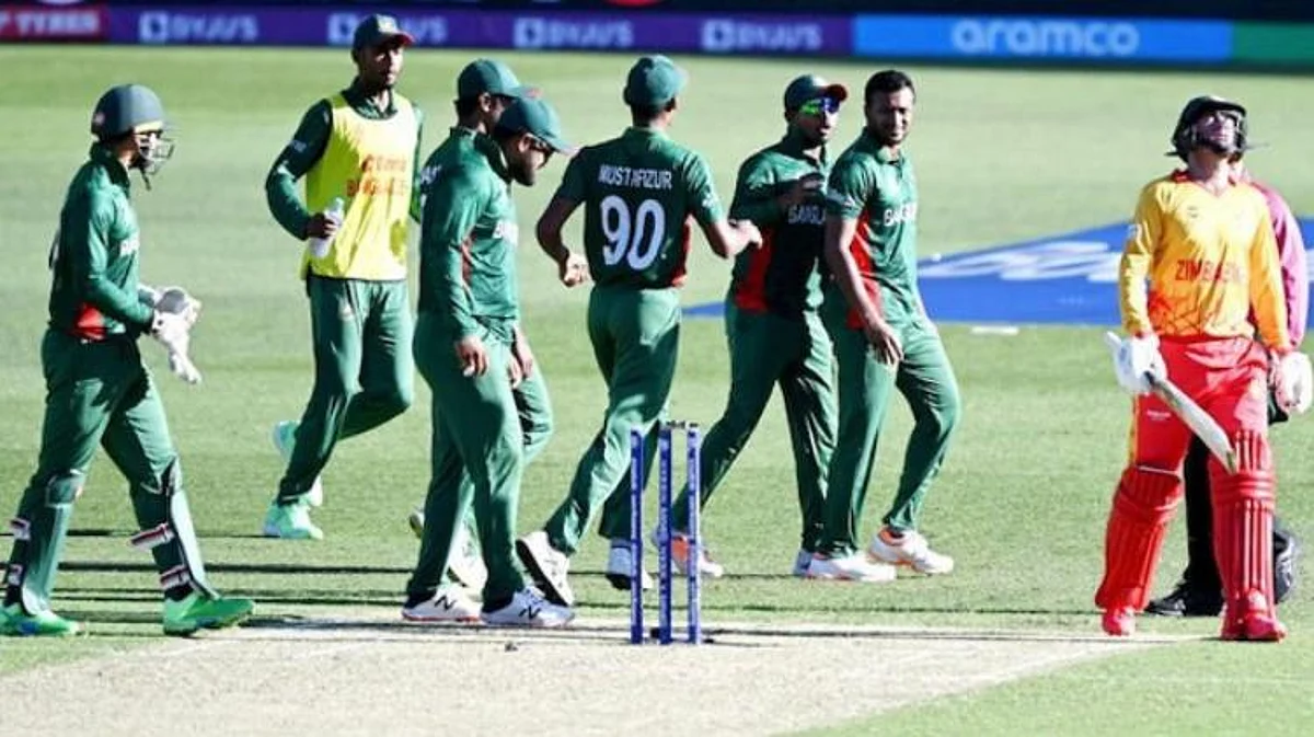 T20 वर्ल्ड कपमध्ये भलतंच घडलं; जल्लोष करणाऱ्या बांग्लादेशच्या संघाला अंपायरने पुन्हा मैदानात बोलावलं