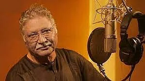 Vikram Gokhale Sings a song For Film
