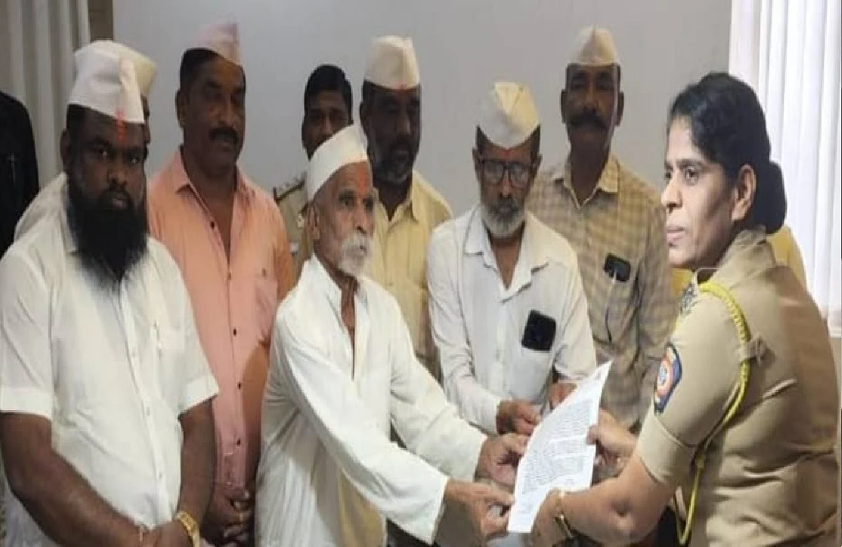 Sambhaji Bhide gave a Statement to upper Superintendent of Police She Did not Put tikli on her forehead Photo Viral