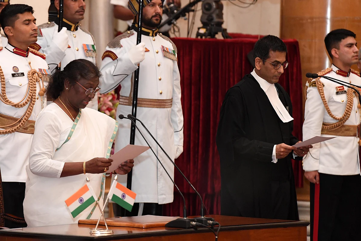 Dr Justice D.Y. Chandrachud sworn in as the Chief Justice of the Supreme Court of India at Rashtrapati Bhavan today.