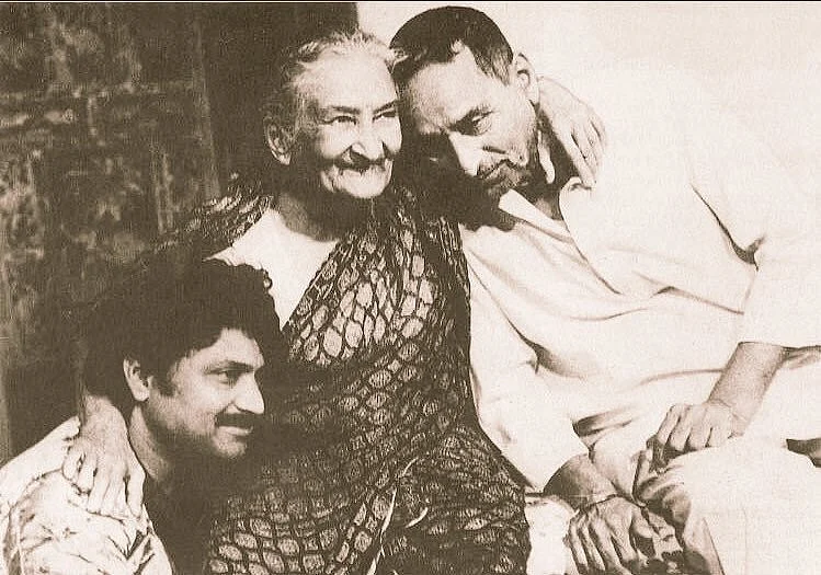 Vikram Gokhale with his Grand Mother and Father