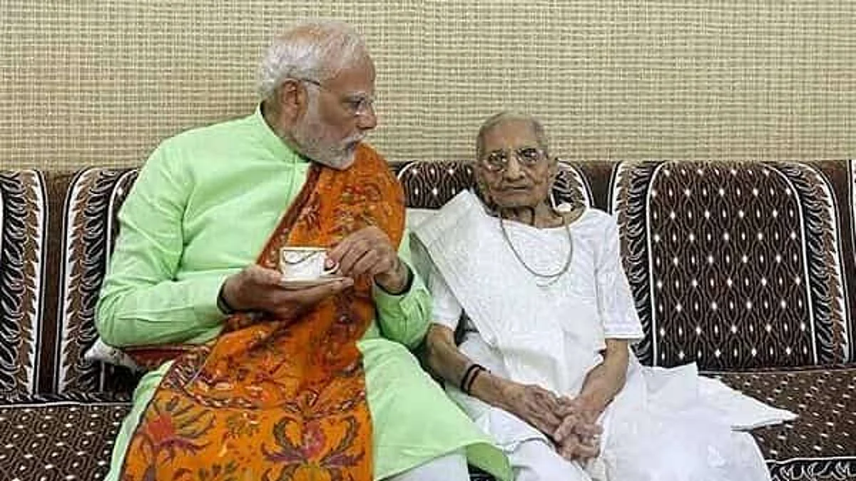 pm narendra modi mother heeraben modi passed away at age of 100