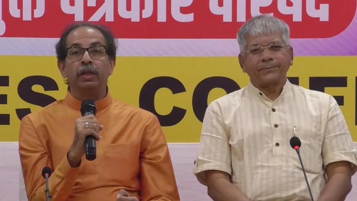 शिवसेना-वंचित बहुजन आघाडीची युती जाहीर