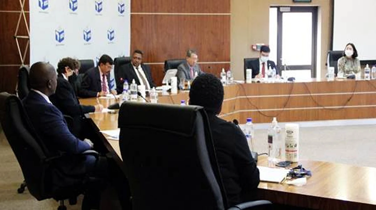 Chief Election Commissioner of India Sushil Chandra in a meeting with Chairperson of Electoral Commission of South Africa Glen V. Mashinini and Secretary-general of the Association of World Election Bodies Jonghyun Choe on April 12th, 2022
