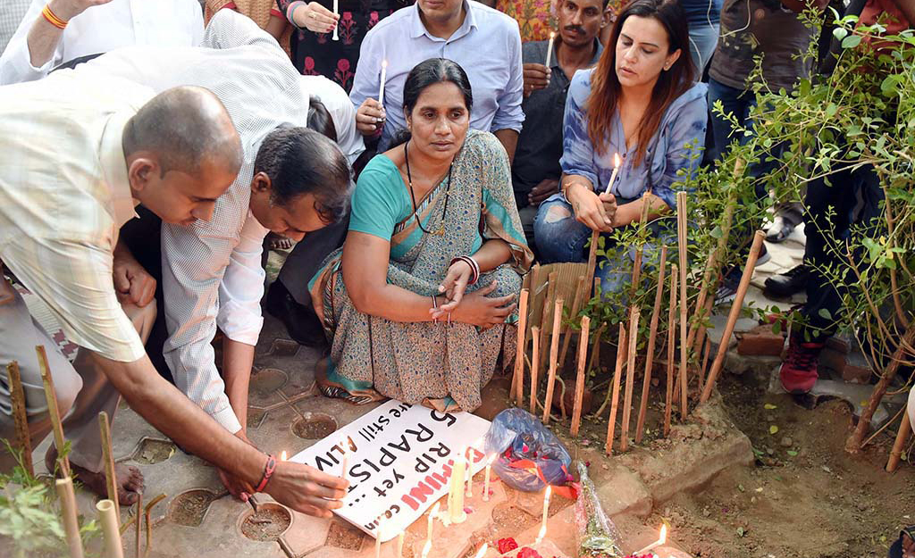 Delhi ‘strongly recommends’ no mercy to Nirbhaya convict