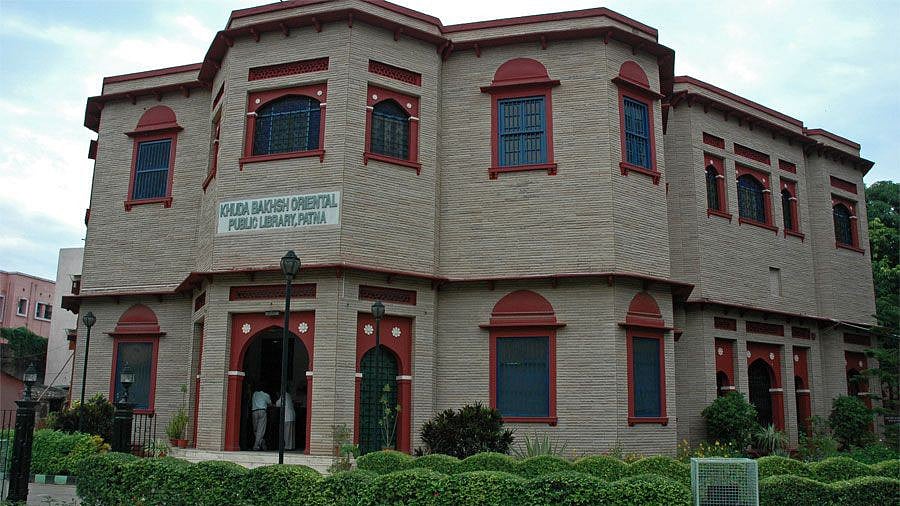 Patna’s iconic library caught in Centre’s cobweb