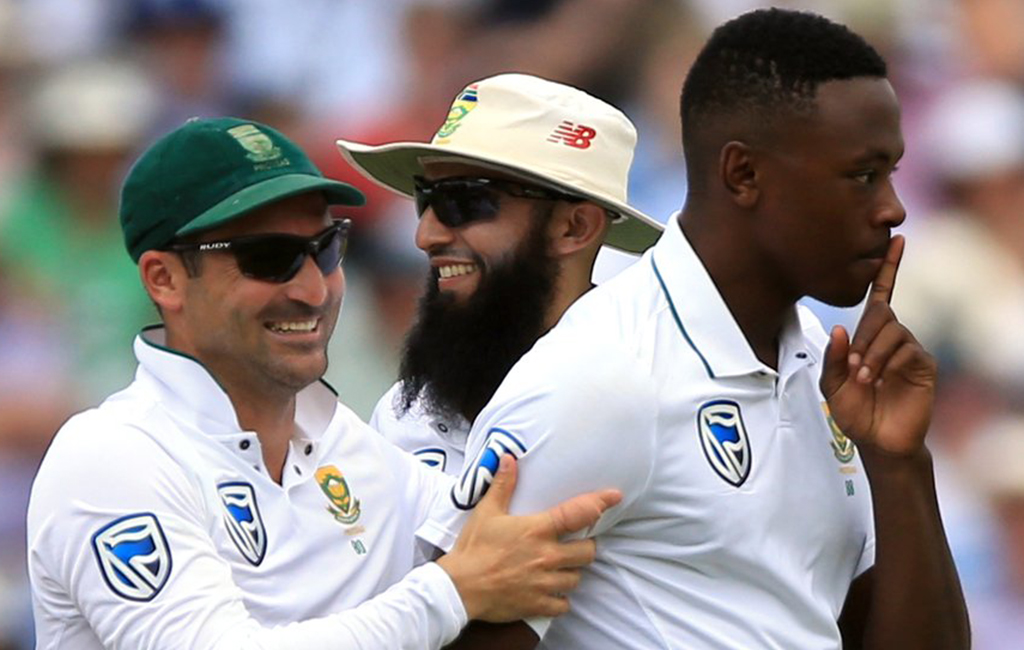 South Africa square things up with a crushing victory