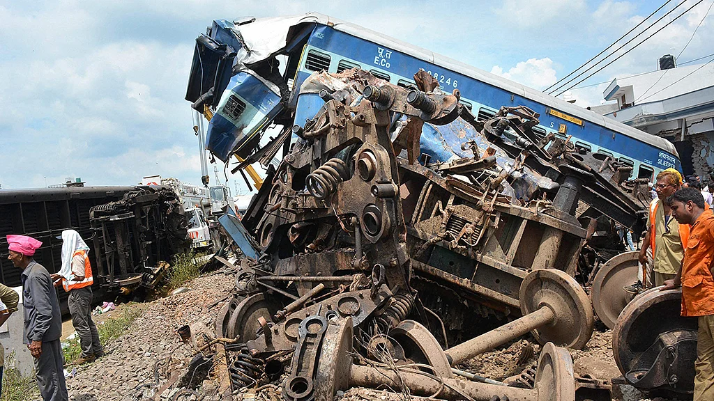 Audio tapes hint at administrative failure for Utkal Express accident