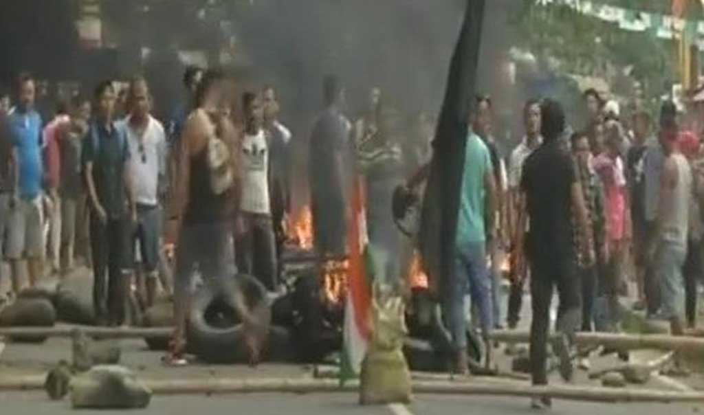 Policeman killed, three injured in police-GJM clash in Darjeeling