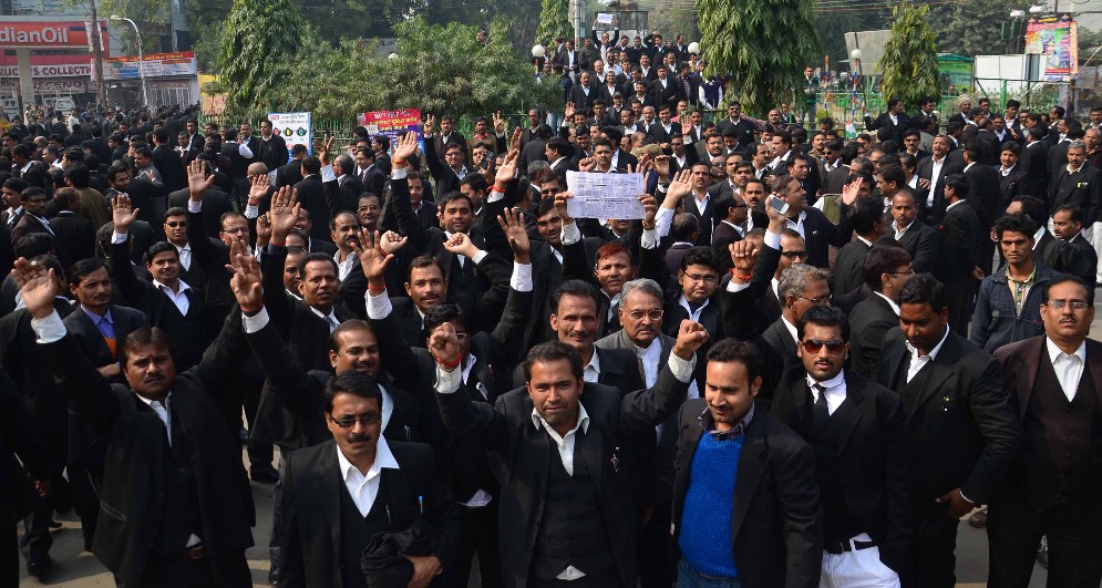 Uttar Pradesh: Lawyers boycott work after colleague booked under Gangsters Act