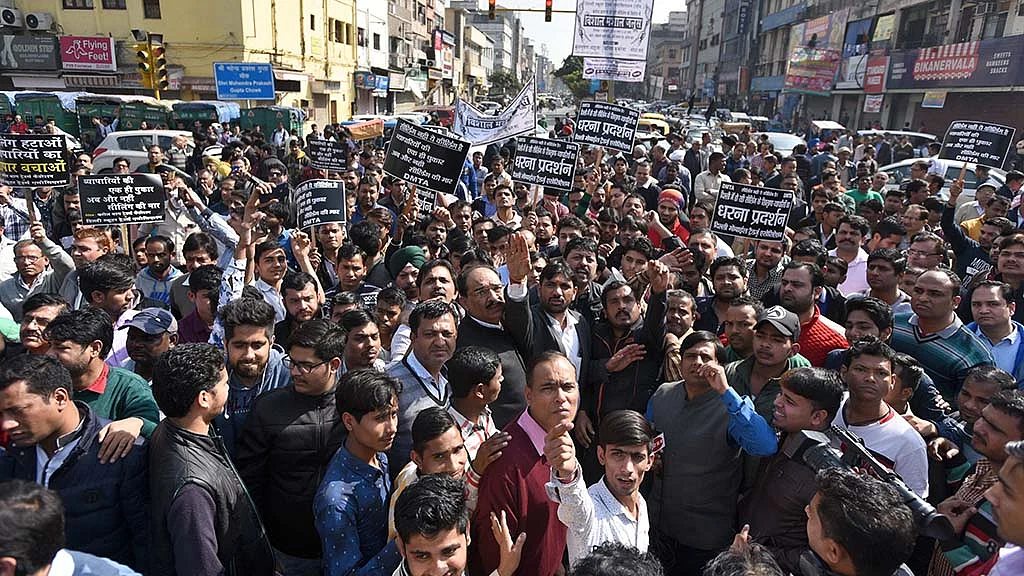 Delhi traders hold mega rally to protest ongoing sealing drive