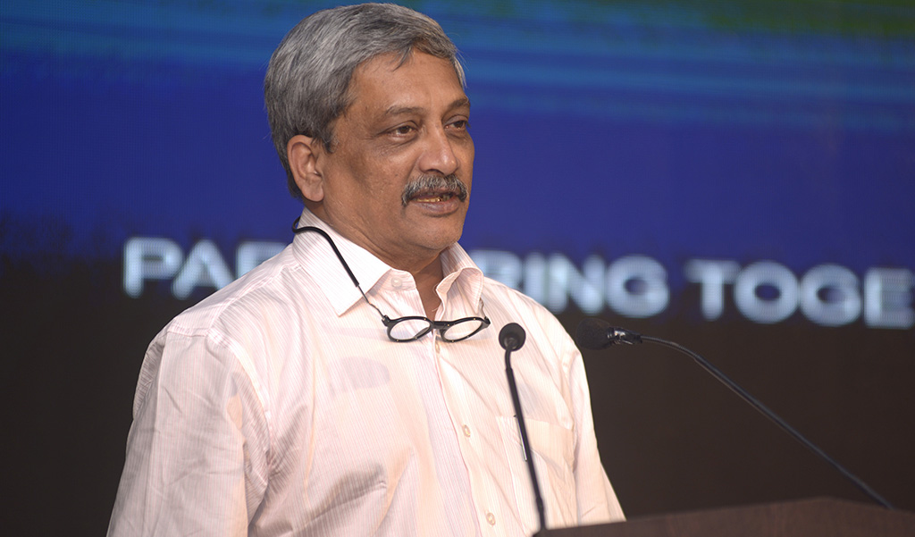 Manohar Parrikar discharged from Mumbai hospital