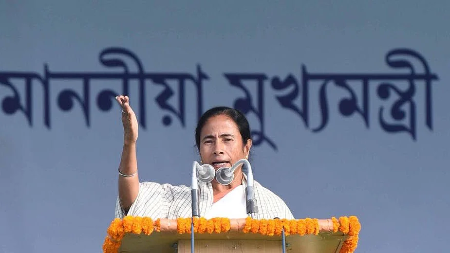 Photo courtesy: <a href="https://twitter.com/MamataOfficial">@<b>MamataOfficial</b></a>/Twitter