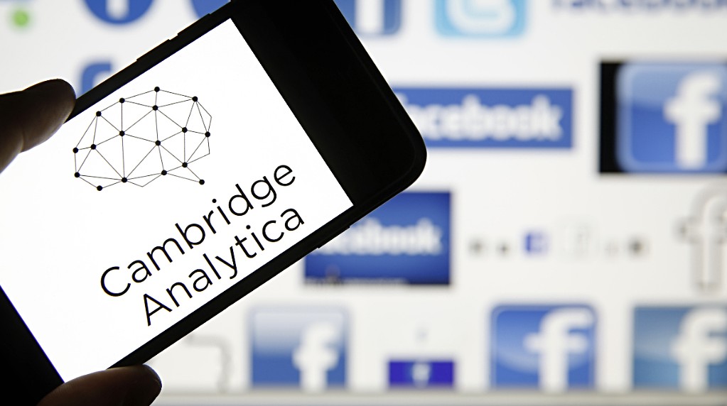 Cambridge Analytica to shut shop in Britain