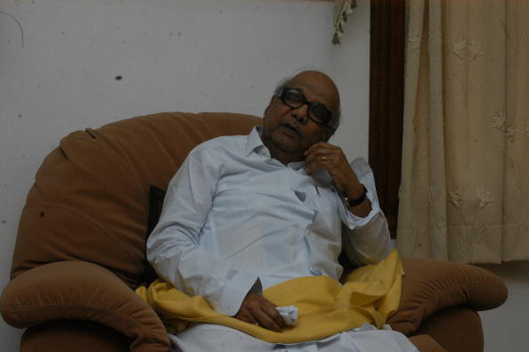 Karunanidhi shifted to Kauvery Hospital after his BP dips