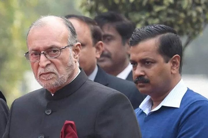 Despite SC’s order, Delhi officials refuse to cede power to AAP govt